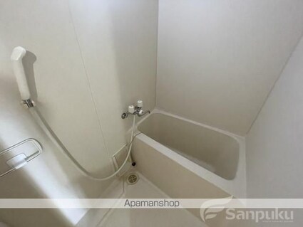 ベルメゾン市坪[1R/27.2m2]のバス