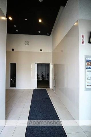 ウィステリア桜坂ヒルズの玄関写真