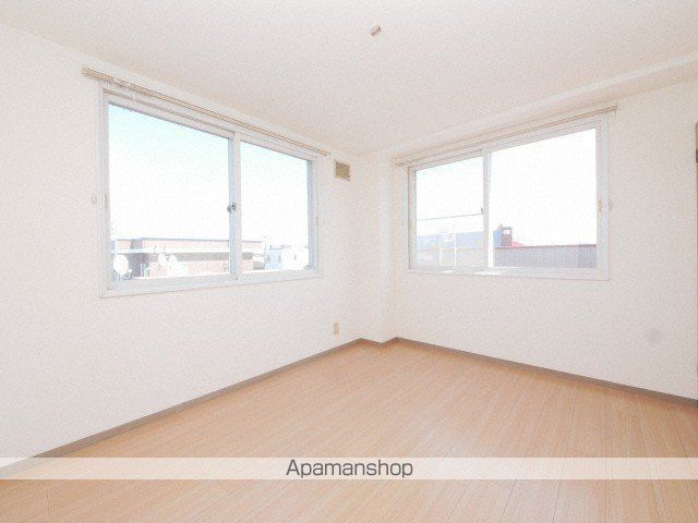 クリスタルハイツ栄町の内装写真