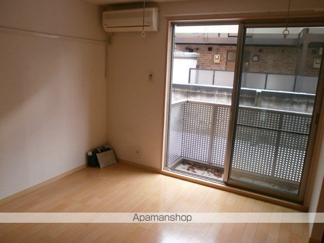 MKクローバーの内装写真