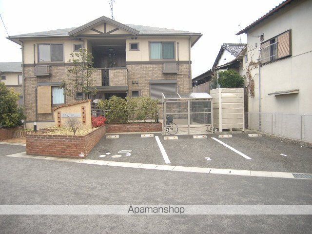 パルティールA棟の外観写真