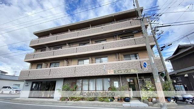 アークヒルズ西古松の外観写真