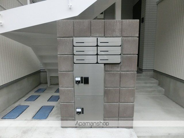 MELDIA梅田の玄関写真
