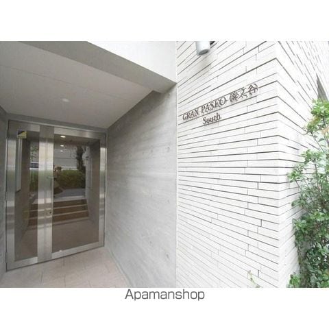 GRAN PASEO碑文谷SOUTHの玄関写真