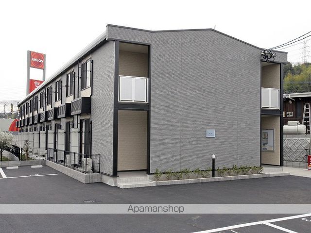 レオパレス高尾の玄関写真
