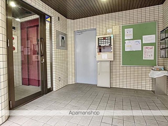 グランデュール医大南の玄関写真