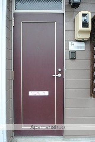 カルテットCの玄関写真