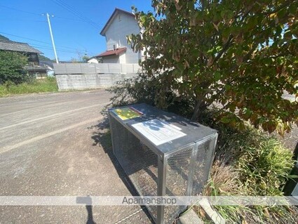 ロイヤルガーデン紙町[2DK/35.3m2]の共用部3