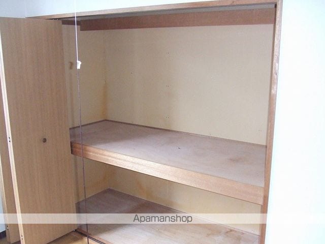 クレセントの内装写真