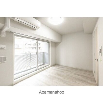 Ｔｈｅ　Ｇｒａｎｄ　Ｂｌｏｓｓｏｍ[1K/24.66m2]のリビング・居間