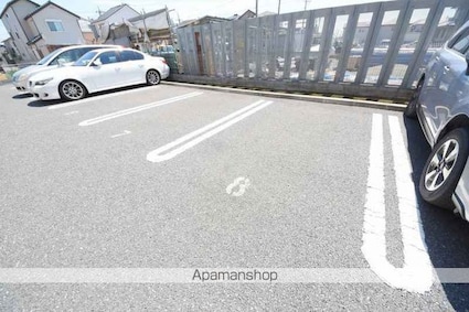 メゾンクロノス[2LDK/53.65m2]の駐車場