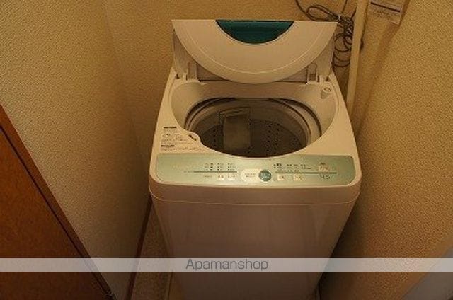 レオパレスファミリアIIIの内装写真