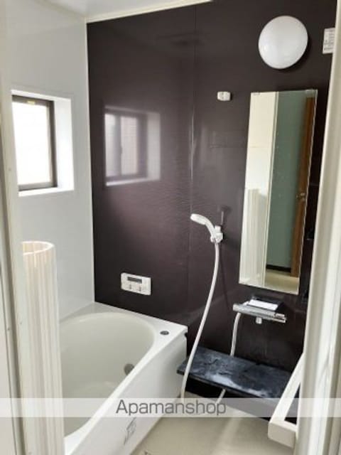 辻貸家　皆実町[3LDK/68m2]のバス