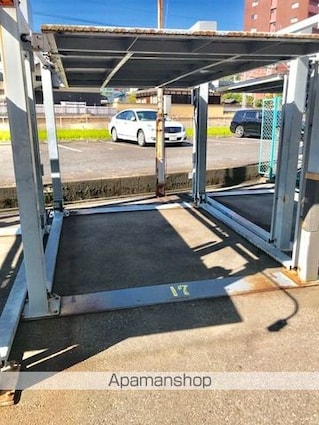 レークマンション[3K/46.17m2]の駐車場3