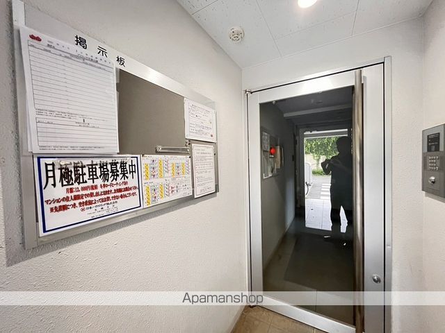 ブリランテ中島公園の玄関写真