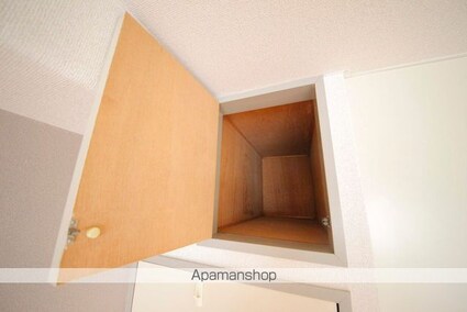 ブリリアンメゾン・オノ[1R/16.8m2]の収納