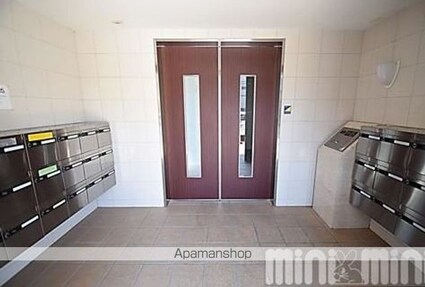 ヴァレーレ萱町[1LDK/32.63m2]の共用部1