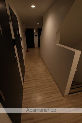 スターレジデンス福住の玄関写真