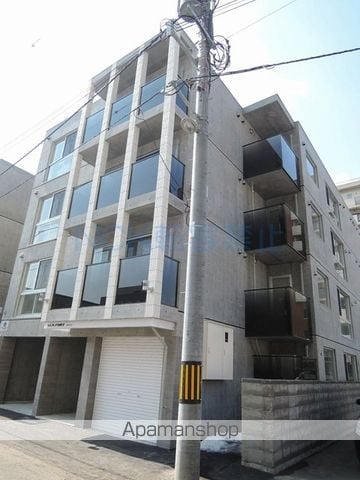 LUX FORTの外観写真