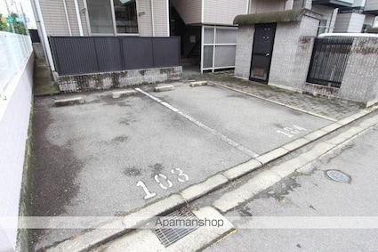 サングランディーＮ[1LDK/40.12m2]の駐車場