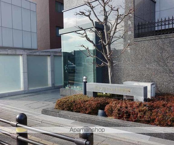 パインフィールド吉祥院の玄関写真