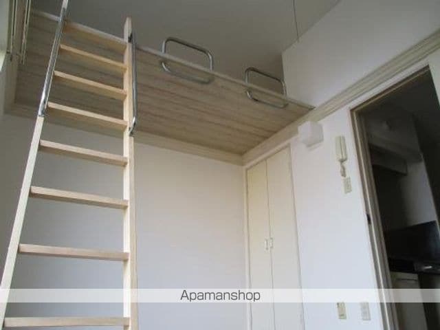 クリスタルハイツ[1K/16.31m2]のリビング・居間