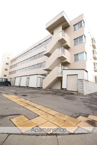 ドミール赤坂の外観写真