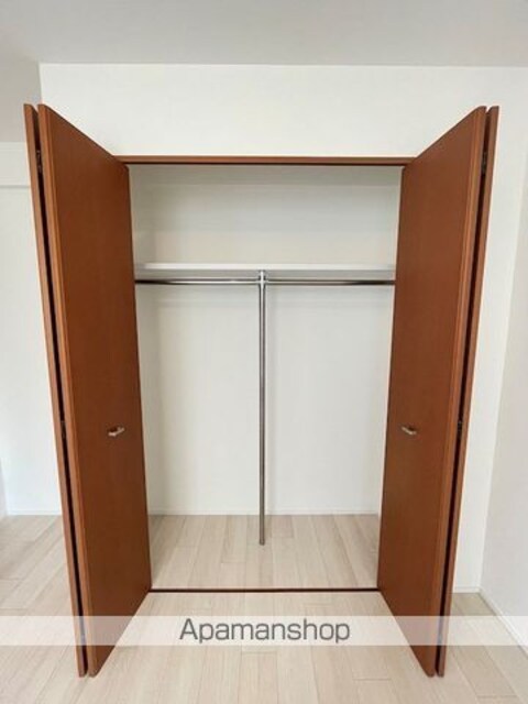 レジディア新川Ⅱ[3LDK/70.28m2]の収納