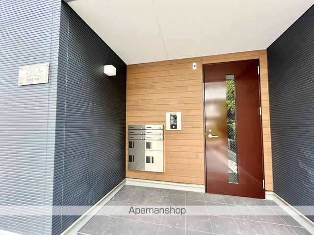 リーブルファイン南越谷1号棟の玄関写真