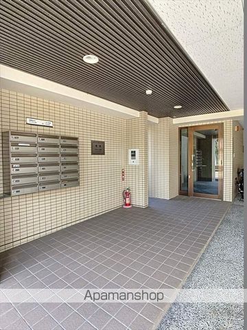 ウエルネス中仙道の玄関写真