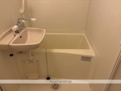 レオパレスカメリア[1K/22.35m2]のバス