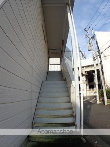 メゾンマルスの玄関写真