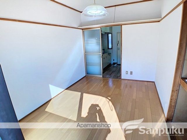 メゾン山越2号館の内装写真