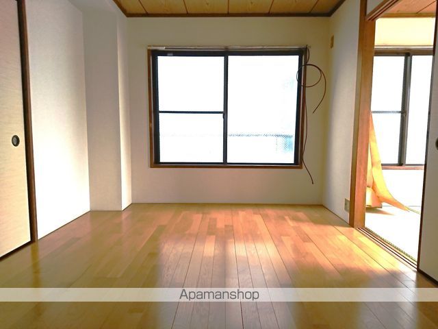 小美屋ビルの内装写真