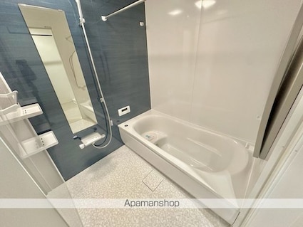 滋賀県東近江市八日市清水２丁目[1LDK/40.42m2]のバス