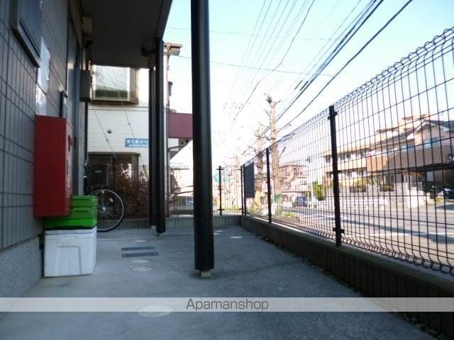 レジデンス四季の玄関写真