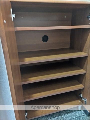 レジュイール東中通の内装写真