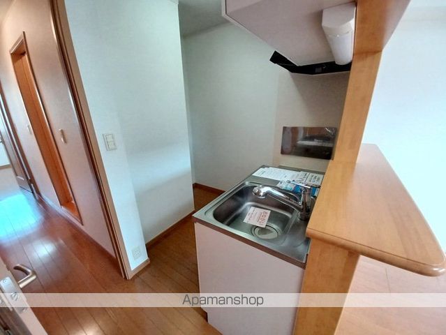 塩尻市 2階建 築20年の内装写真