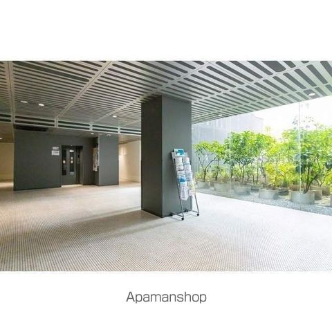 東雲キャナルコートCODAN16号棟の玄関写真