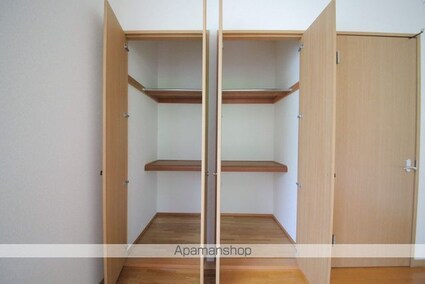 メゾン南大沢Ｂ[2LDK/60.44m2]の収納