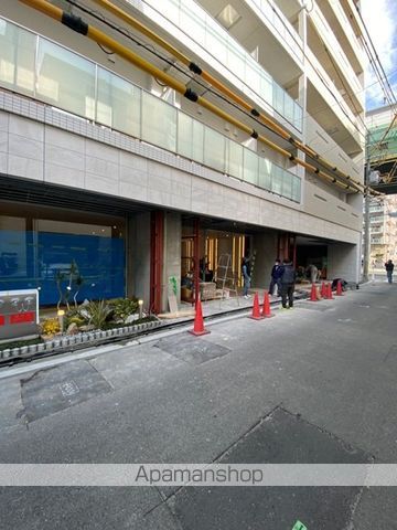 スプランディッド中之島WESTの玄関写真