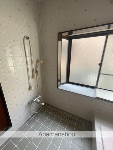 秦野市 2階建 築35年の内装写真
