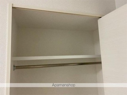 フェニックス武蔵関参番館[1K/23.26m2]の収納