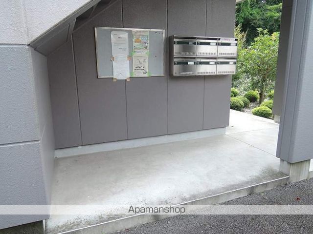 フローリッシュ若宮の玄関写真