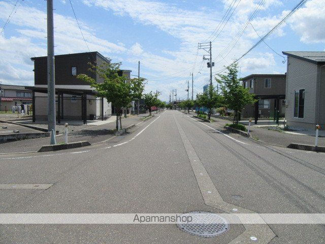 ラ・ファミーリヤの周辺写真