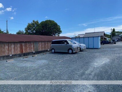 レオパレス芙蓉[2DK/40.95m2]の駐車場