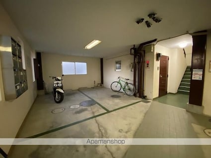 ハイツ松並[1DK/35.49m2]のエントランス