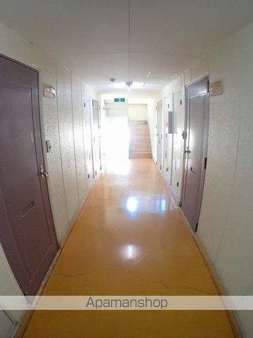 パークサイド野崎の玄関写真
