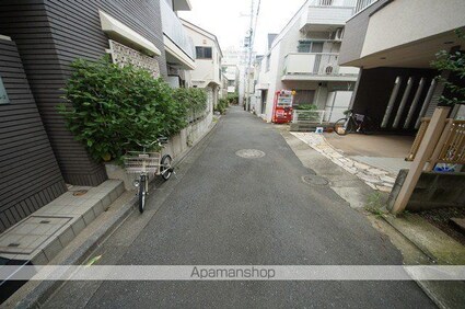 ピア信濃町[1K/18.53m2]の周辺8