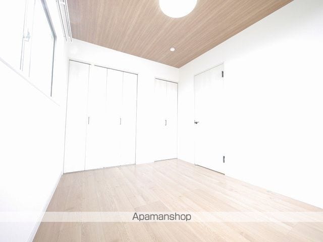 LUCIAS IIの内装写真